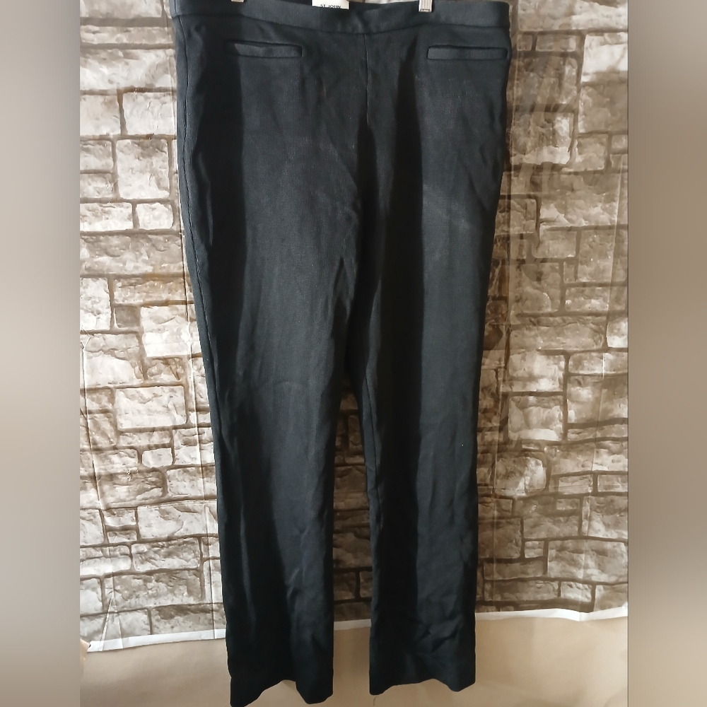 St. John Women's Black Pant